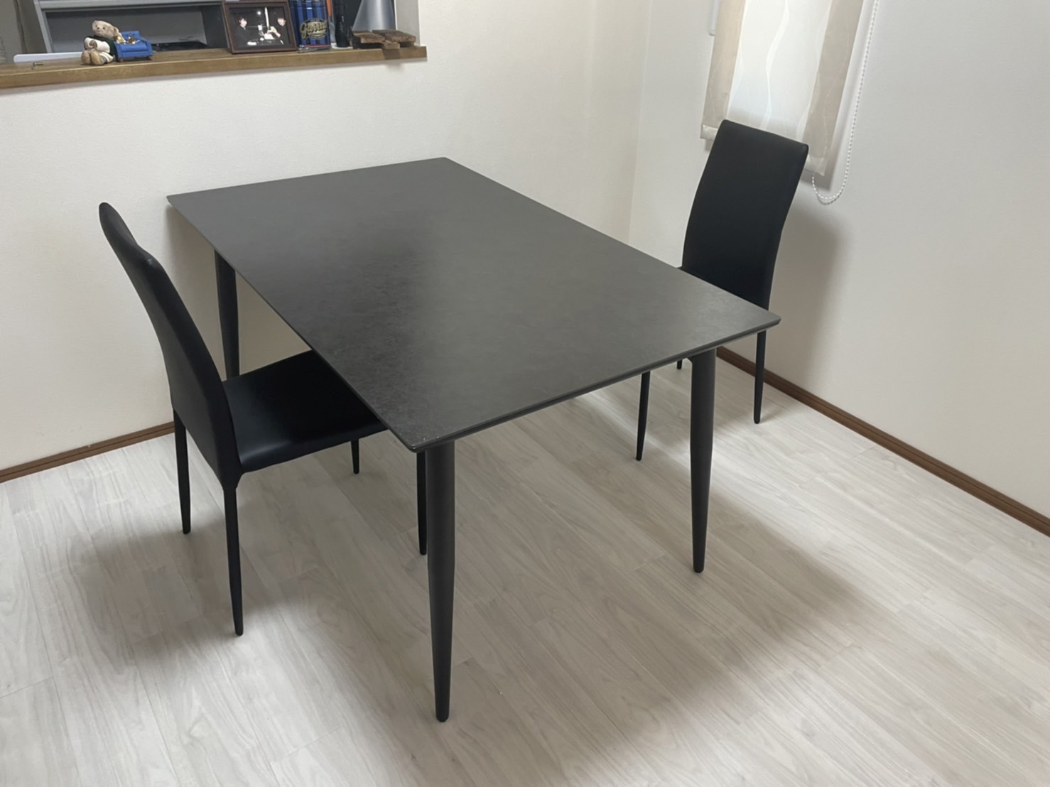 ダイニングテーブル