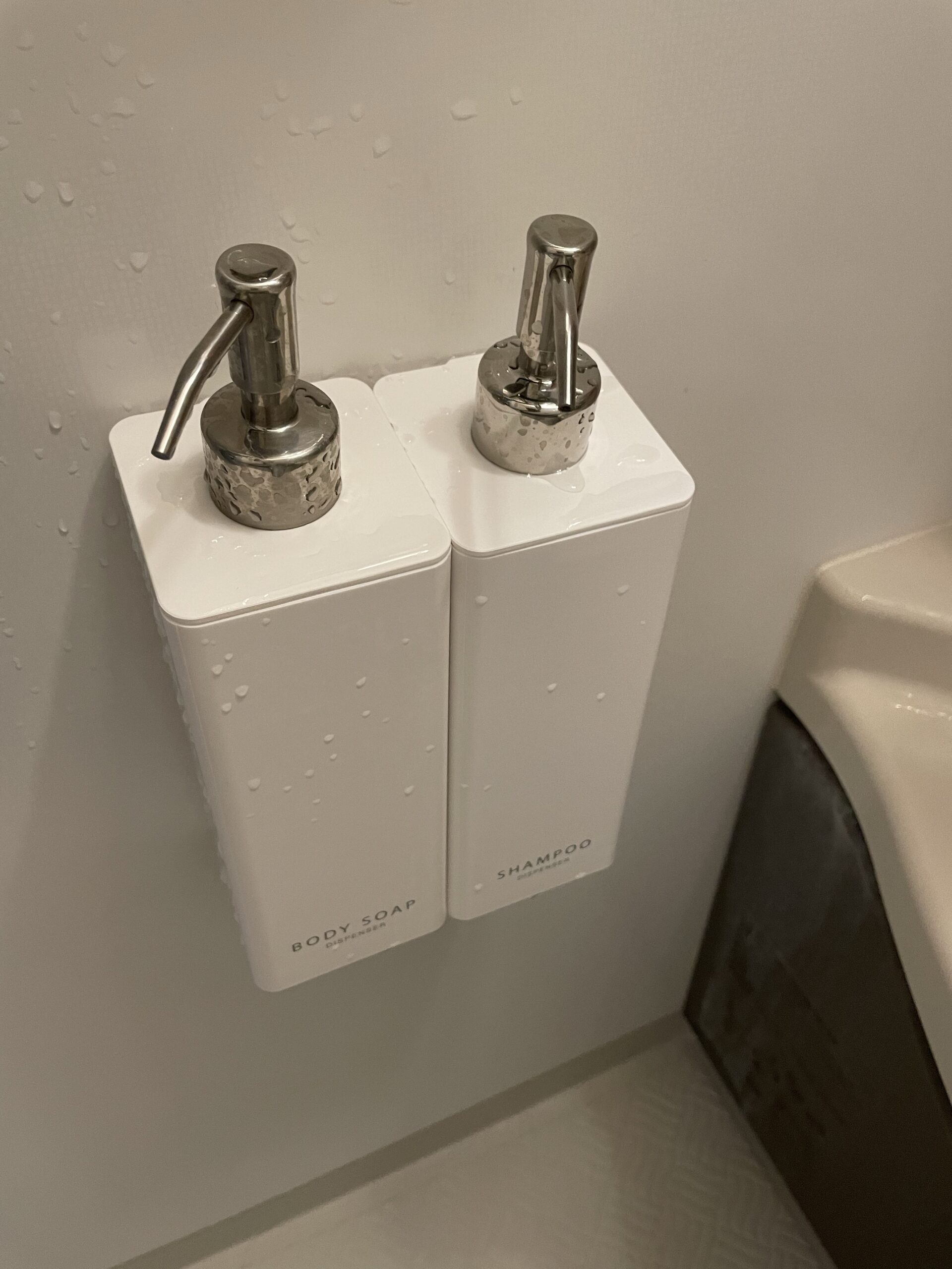 マグネットシャンプーボトル